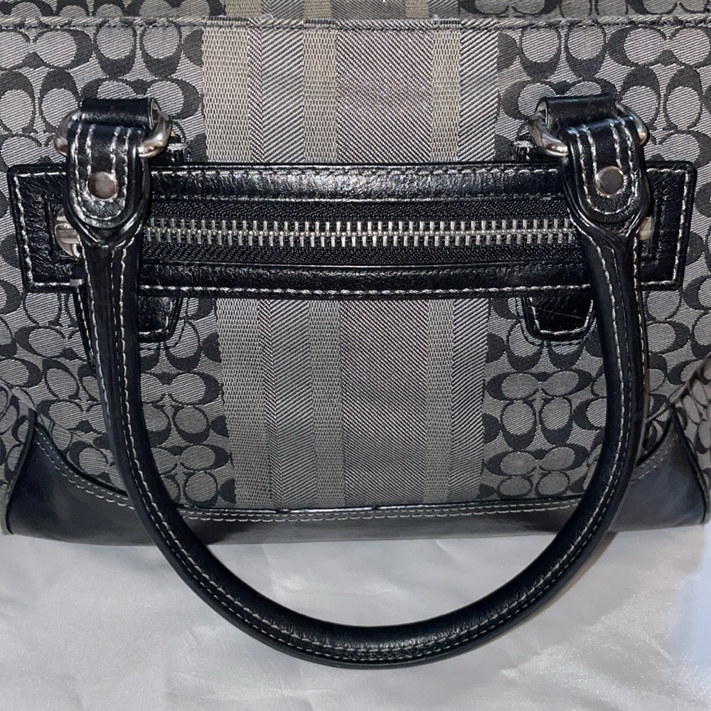 •COACH•GRAY & BLACK LEGACY CANDACE CARRYALL HANDBAG EUC - Picture 12 of 15